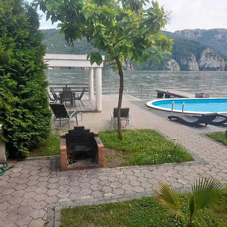 Willa Exclusive Ieşelniţa Zewnętrze zdjęcie